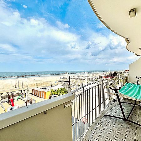 Residence Frontemare Rimini Dış mekan fotoğraf