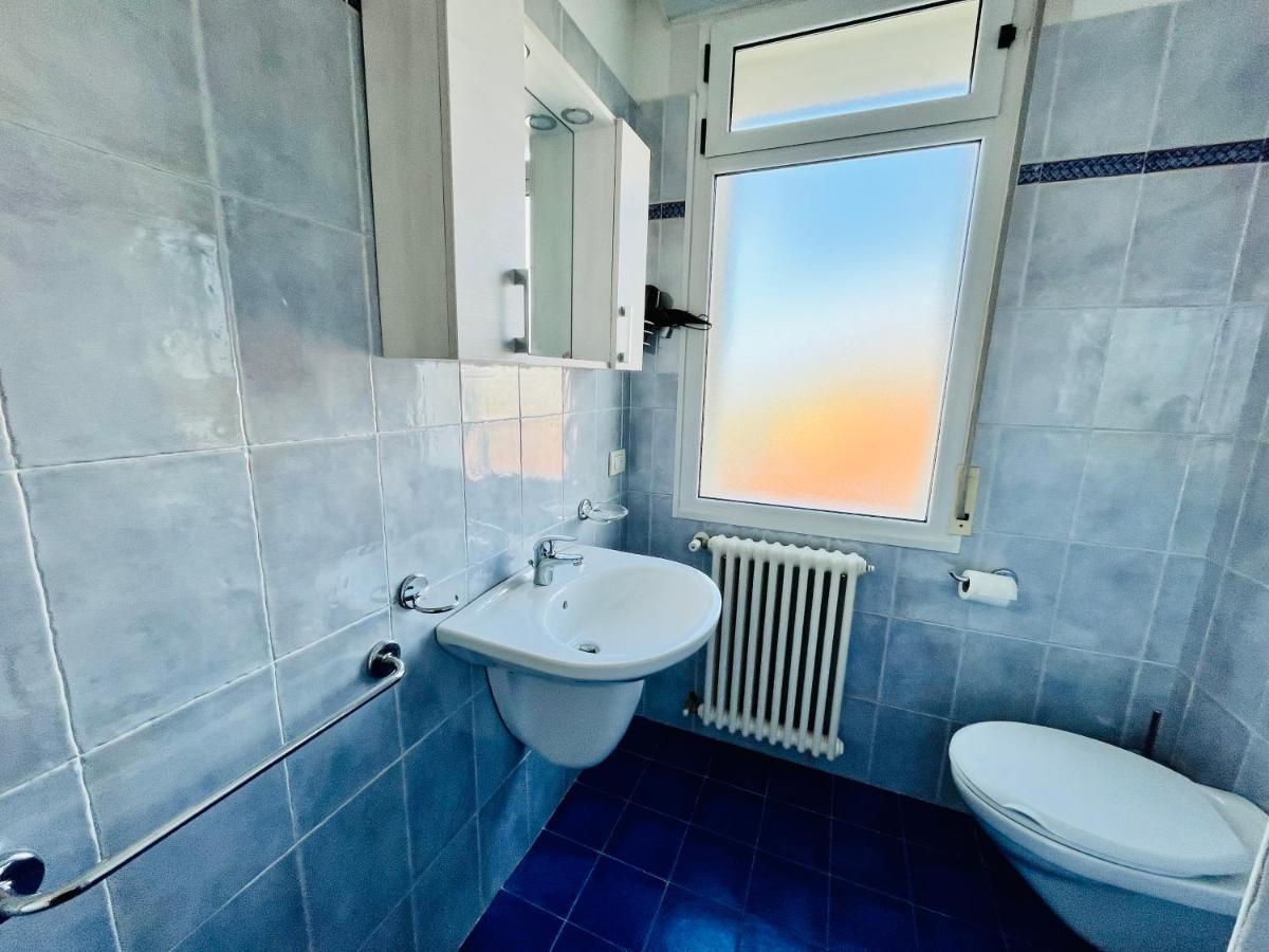 Residence Frontemare Rimini Dış mekan fotoğraf