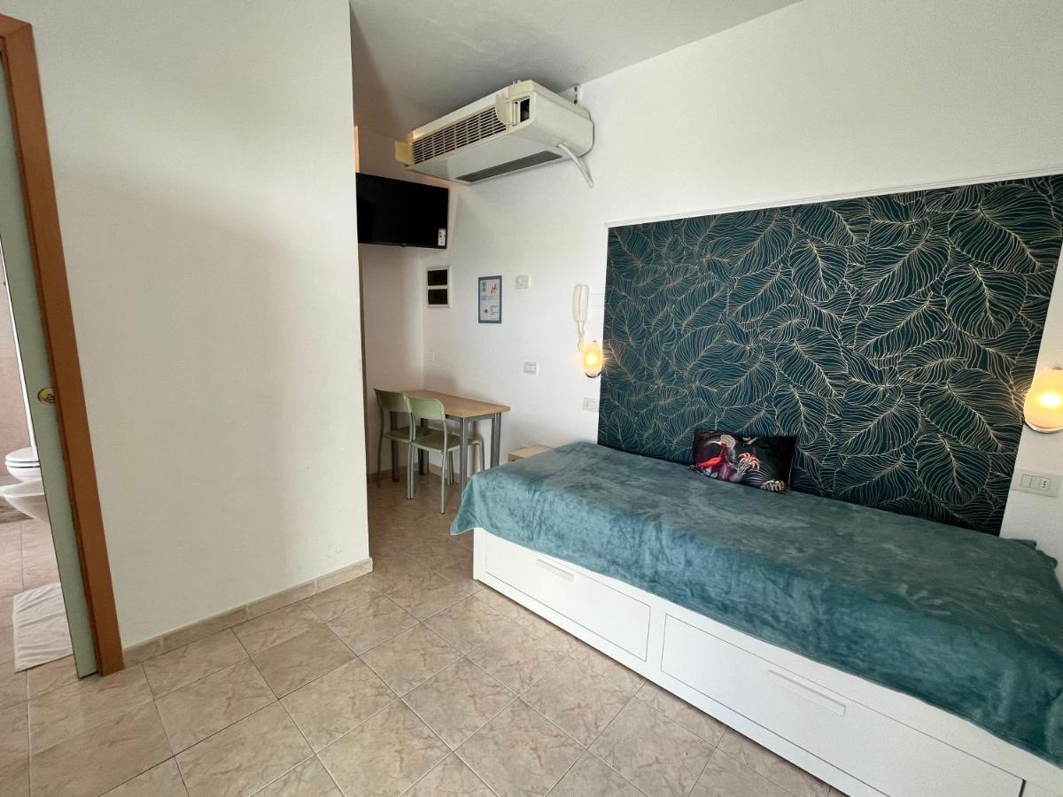 Residence Frontemare Rimini Dış mekan fotoğraf