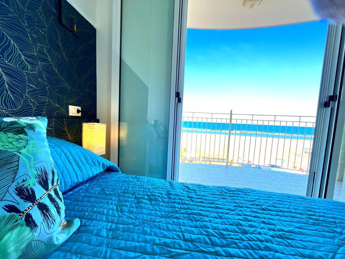 Residence Frontemare Rimini Dış mekan fotoğraf
