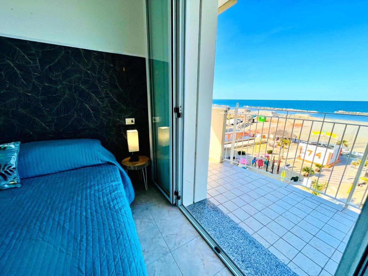 Residence Frontemare Rimini Dış mekan fotoğraf