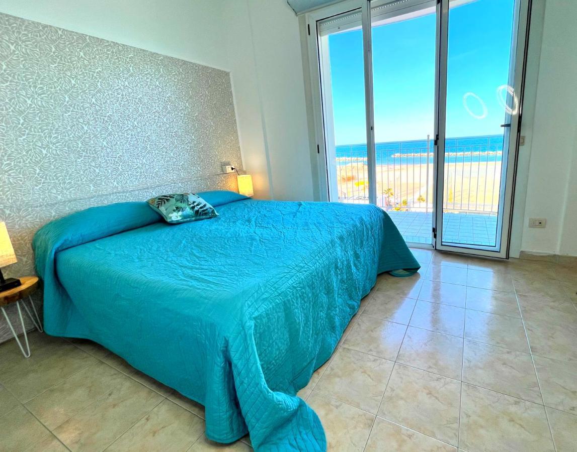 Residence Frontemare Rimini Dış mekan fotoğraf