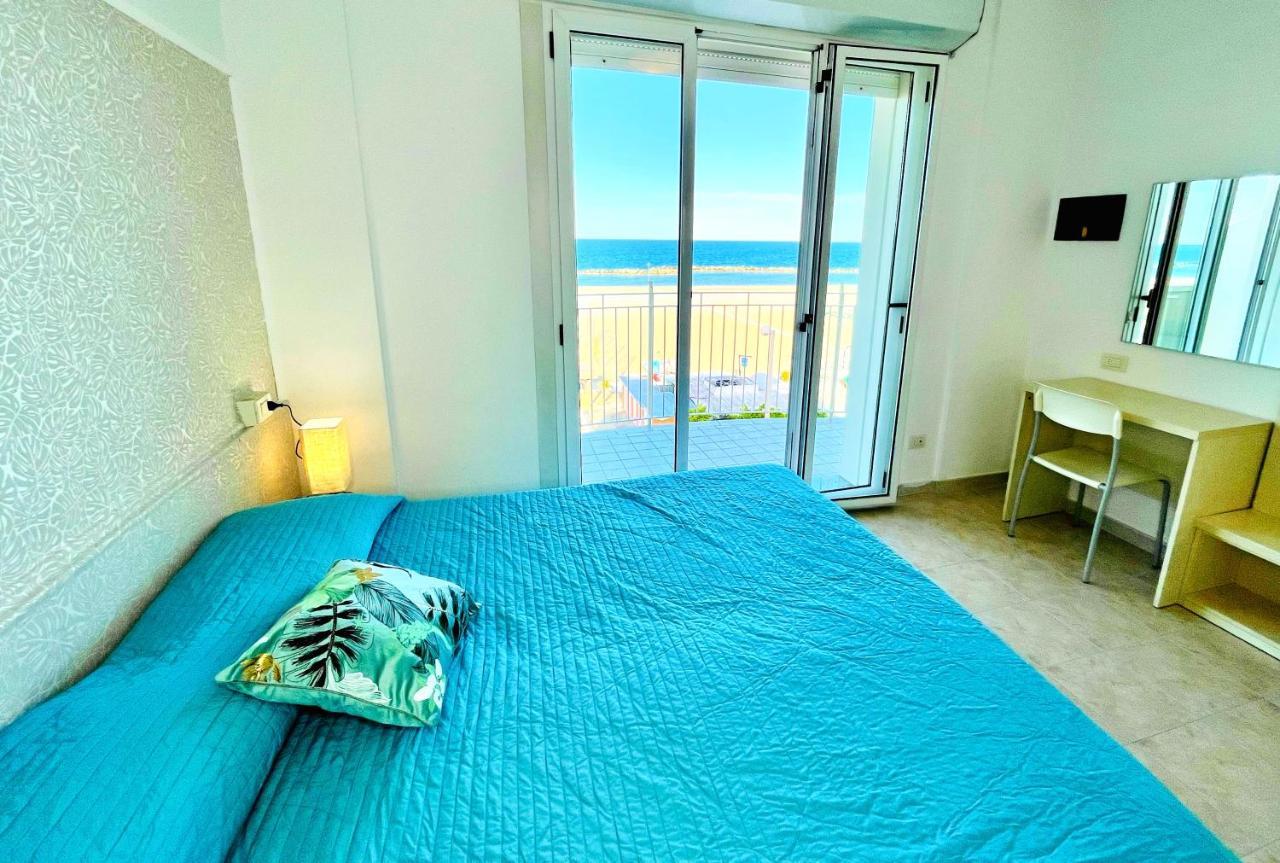 Residence Frontemare Rimini Dış mekan fotoğraf
